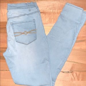 Light Wash high waist Mudd jeans